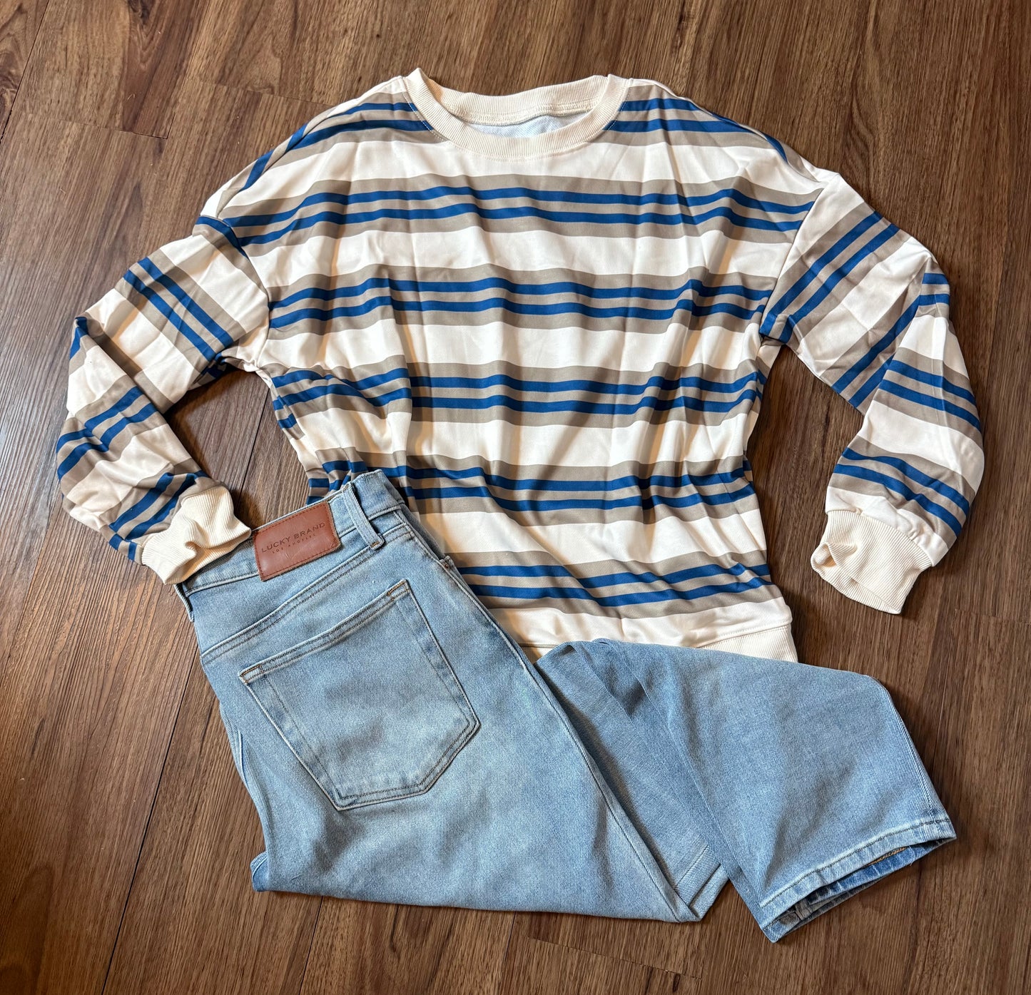 Stripe Crewneck Pullover Sweatshirt