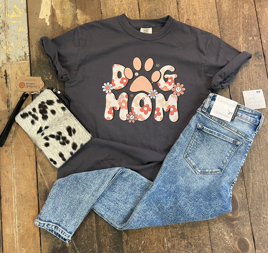 Dog Mom 🐾
